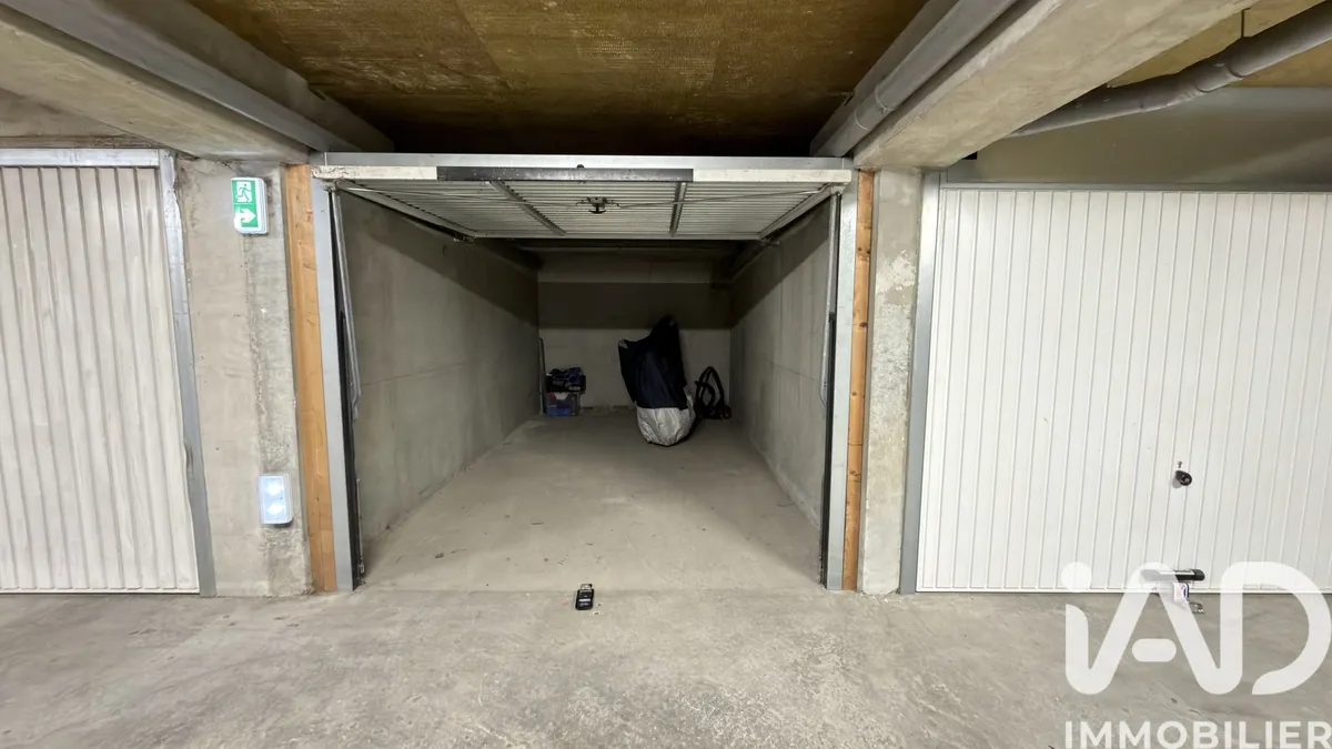 Parking à vendre 13,5 m² Aix-en-Provence - Photo 1